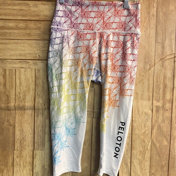 With/peloton capris - Picture 5 of 5